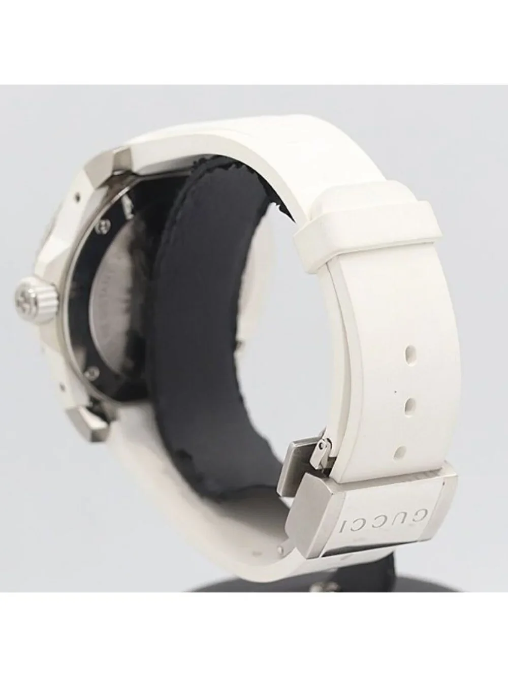Gucci Dive Cat 136.3 Quartz White Dial Date Watch